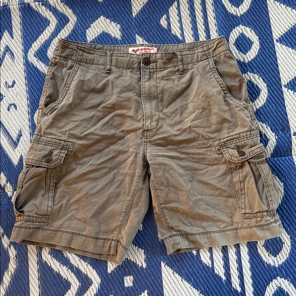 Arizona Jeans Company Size 34 Men’s Olive Green Cargo Shorts Relaxed Fit - Picture 1 of 6
